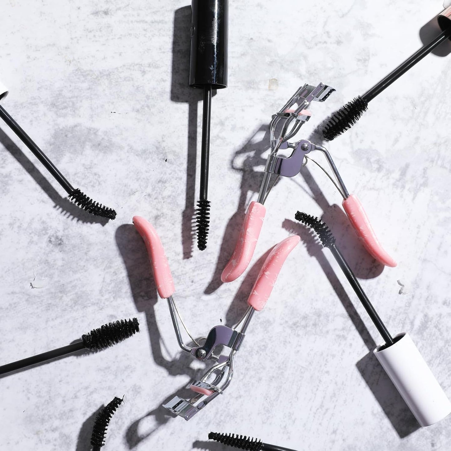 Eyelash Curler - Professionally Crafted Lash Curler - Long-Lasting Curl - Wide Opening for Every Lash - Gentle and Defines Lashes - 1 Pc